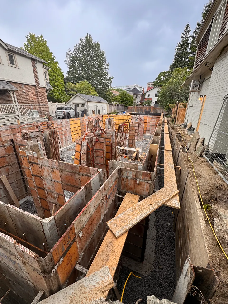 Foundation walls and formwork