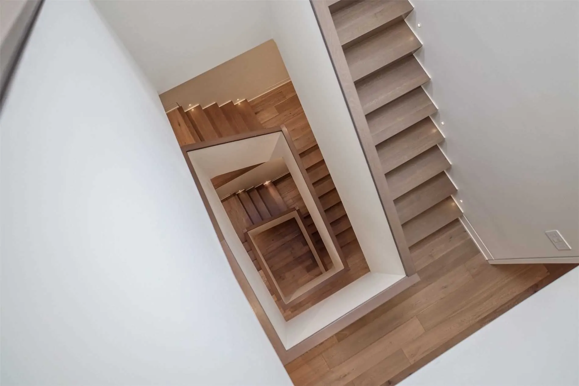 Open stair seen from above